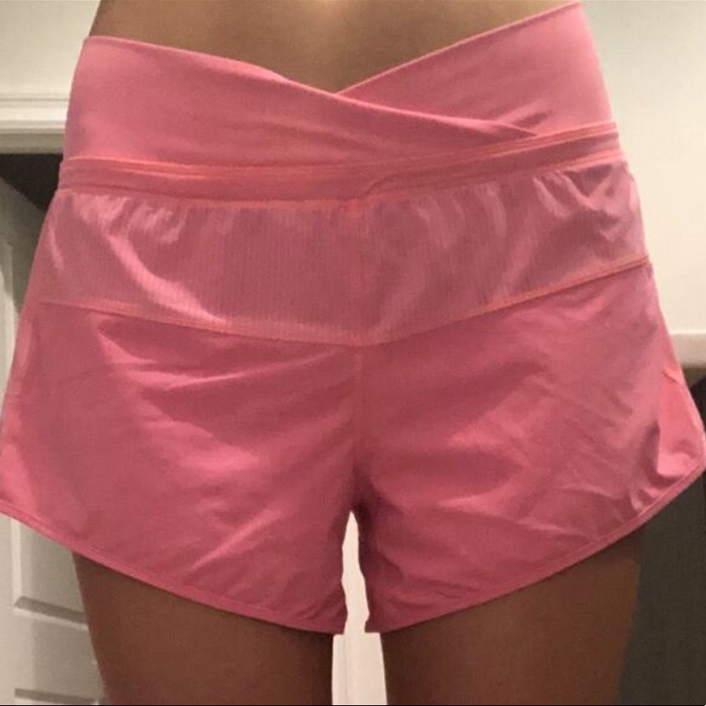 LULULEMON SHORTS SIZE 6